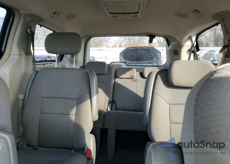 2010 Chrysler Town & Country Touring из США, поврежденный, VIN 2A4RR5D12AR294063